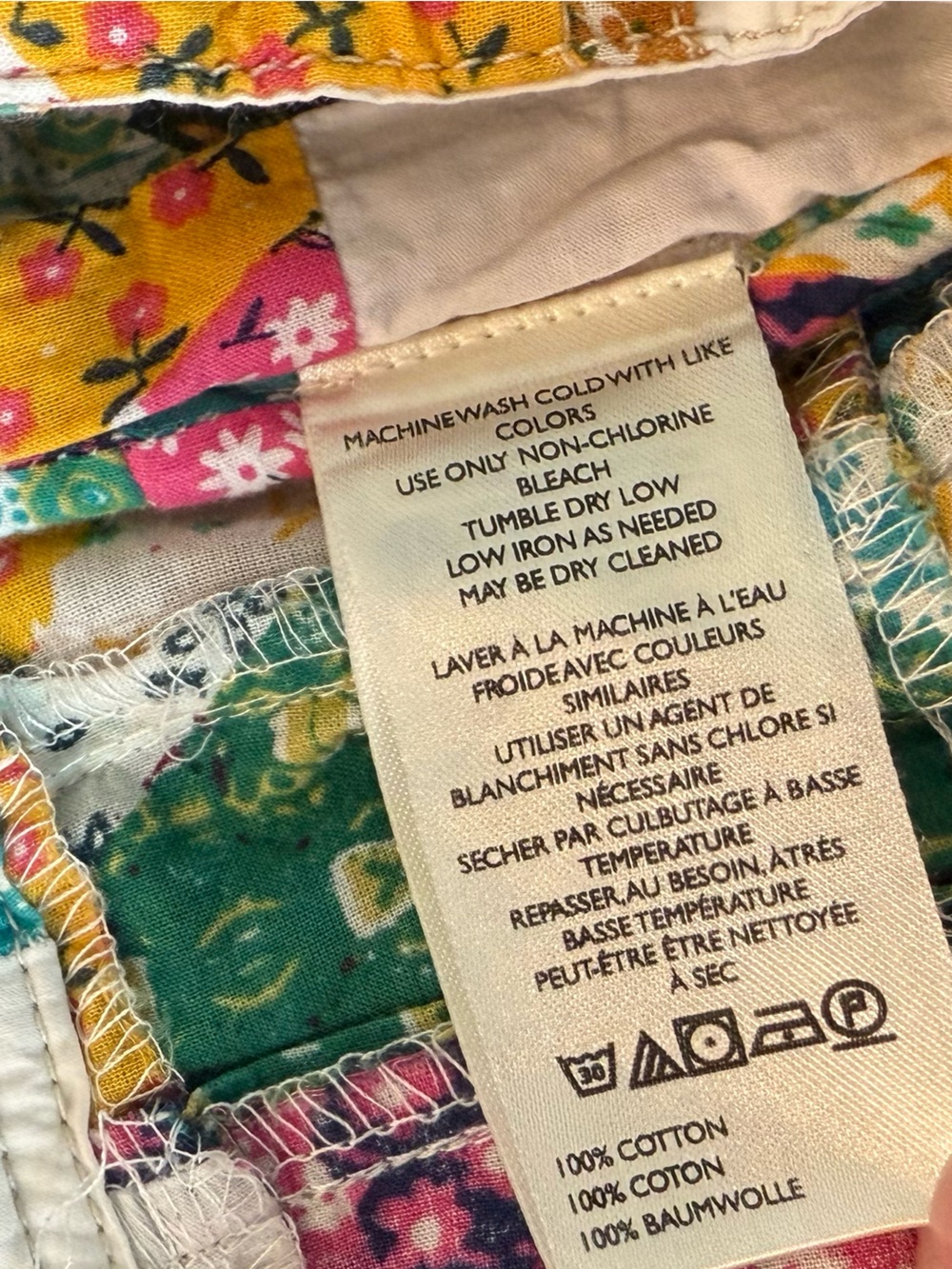Pilcro The Kit High-Rise Utility Shorts: Patchwork Edition size 28 - Picture 11 of 12